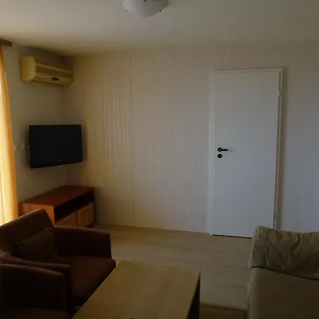 Rainbow 1 - Aparthotel Апартамент